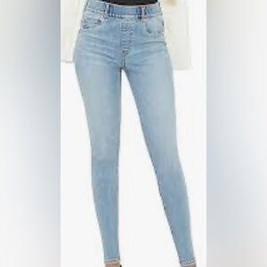 skinney jean in light vtg wash